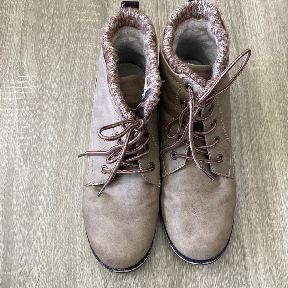 Winter boots